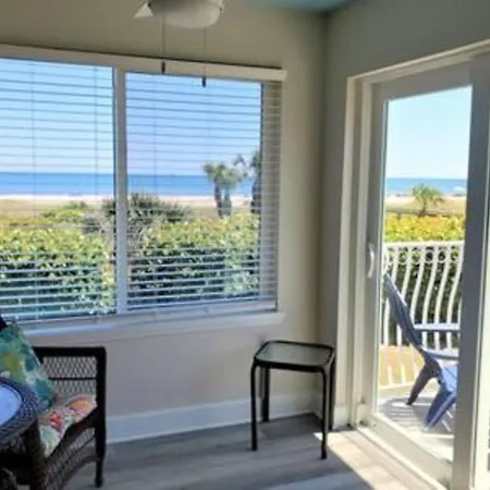 Atrium Condo Direct Oceanview - Sleeps 4 202